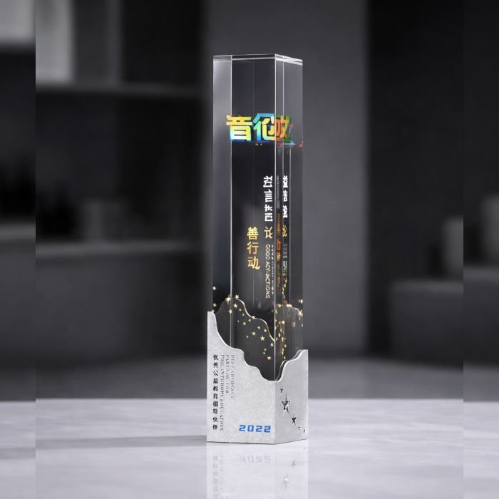 Kristal plaket